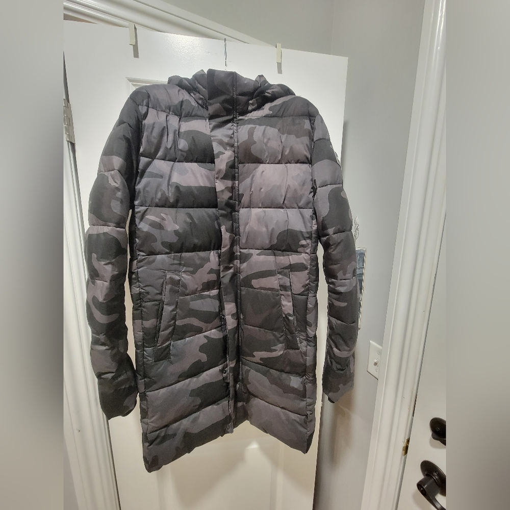 Calvin Klein Men's Mid-length Lightweight Down Jacket Size M